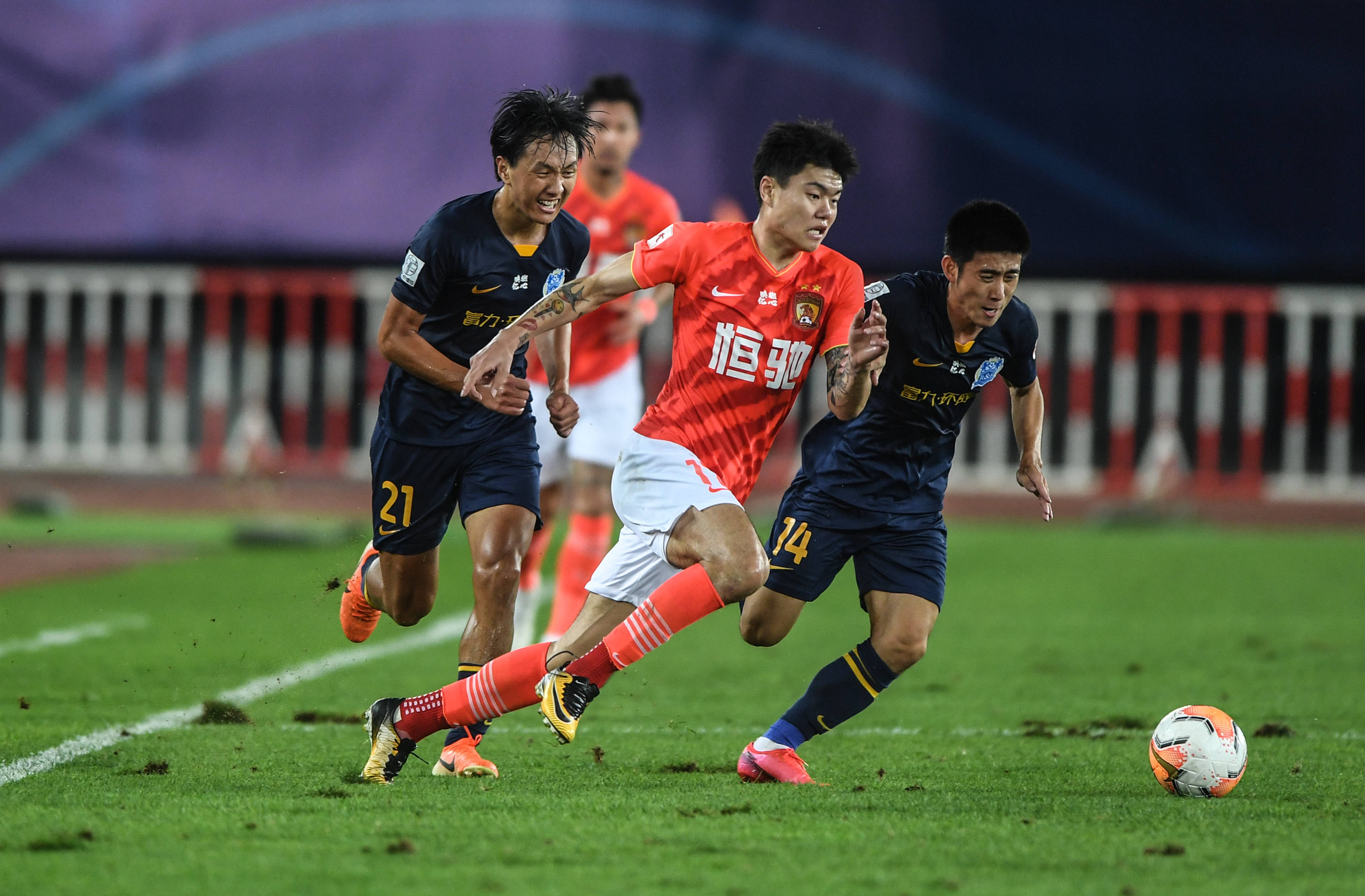 也意味着在 也意味着在